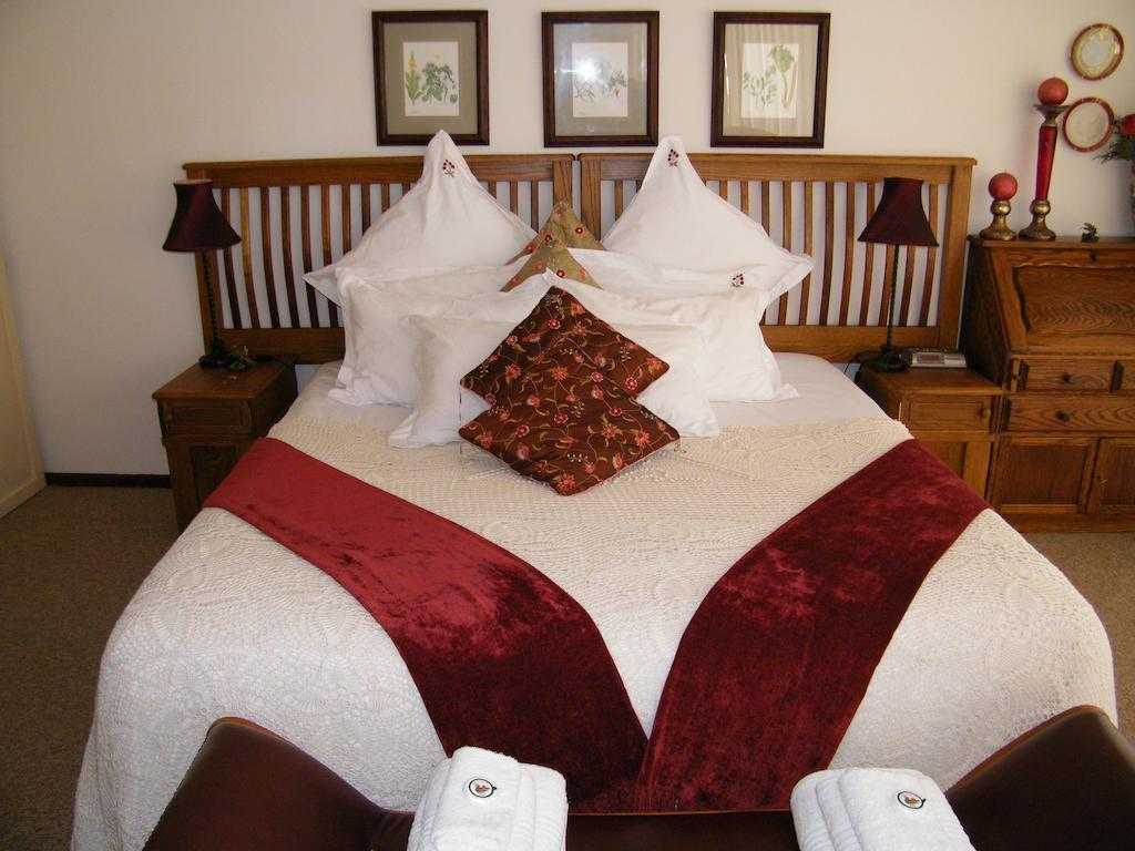 Napthali Lodge Simonʼs Town Rum bild