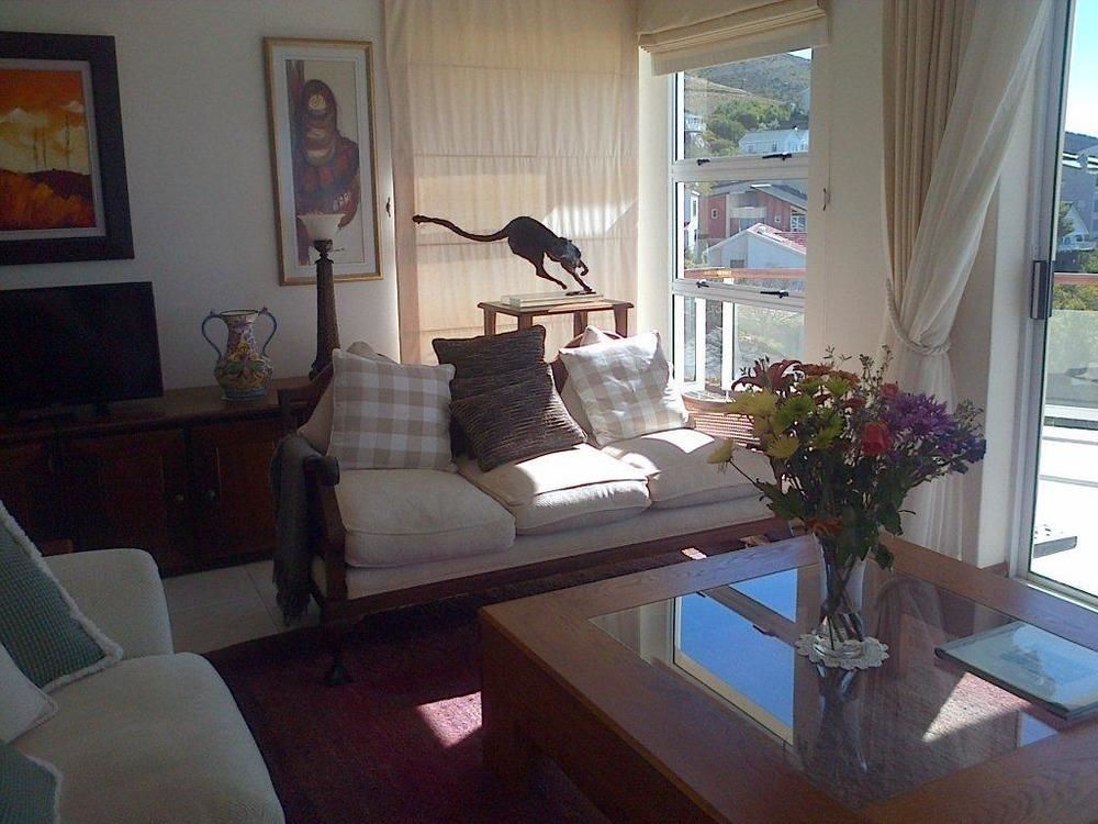 Napthali Lodge Simonʼs Town Exteriör bild