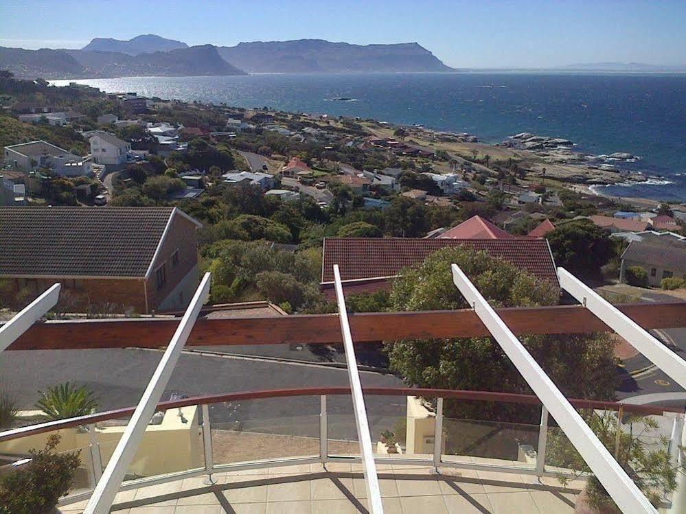 Napthali Lodge Simonʼs Town Exteriör bild
